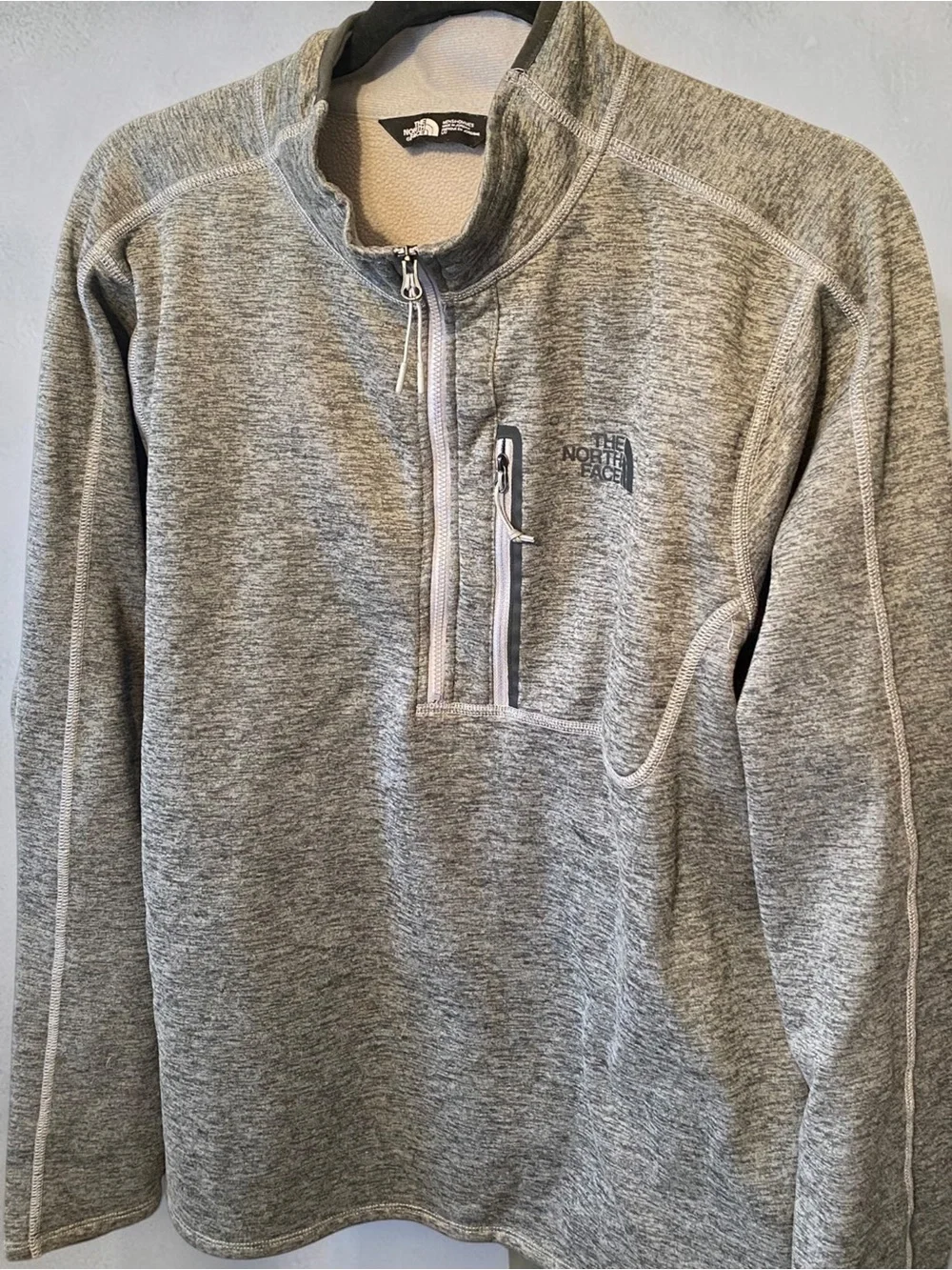 The North Face Men’s Heather Gray Quarter-Zip Fleece Pullover